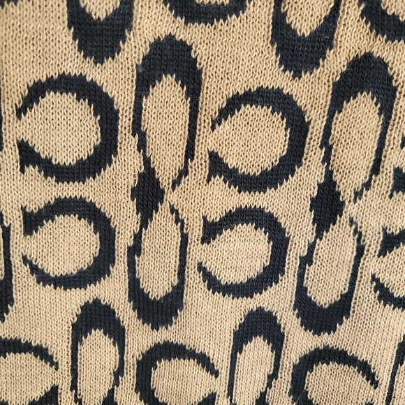 Coach Scarf - Picture 5 of 5